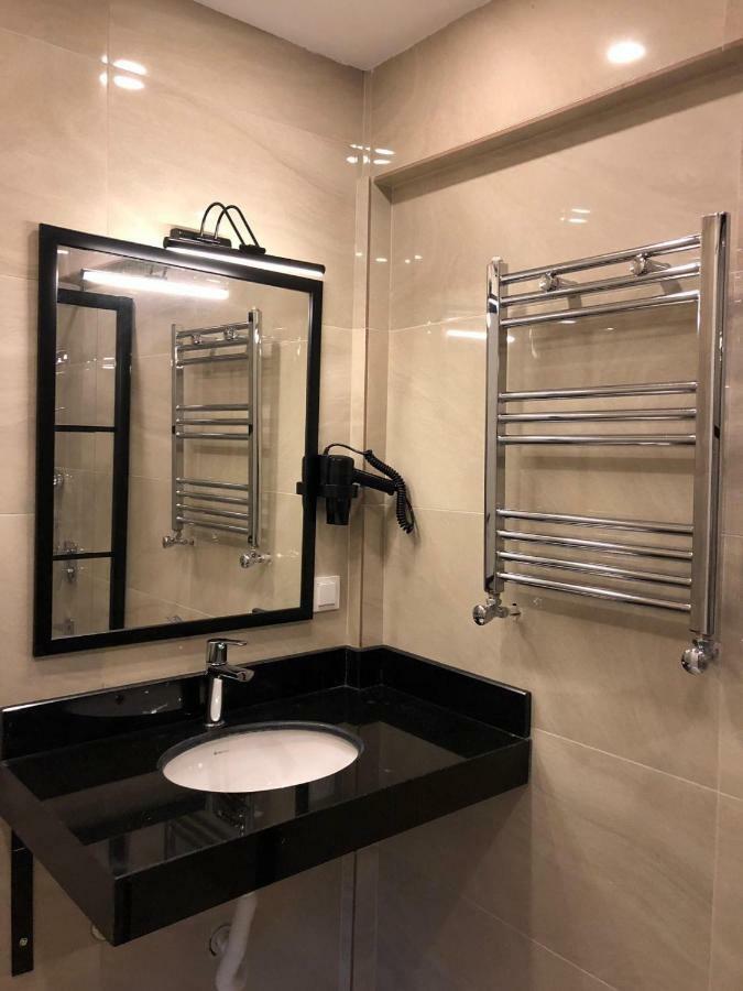 Victoria Hotel And Lounge فوكا المظهر الخارجي الصورة