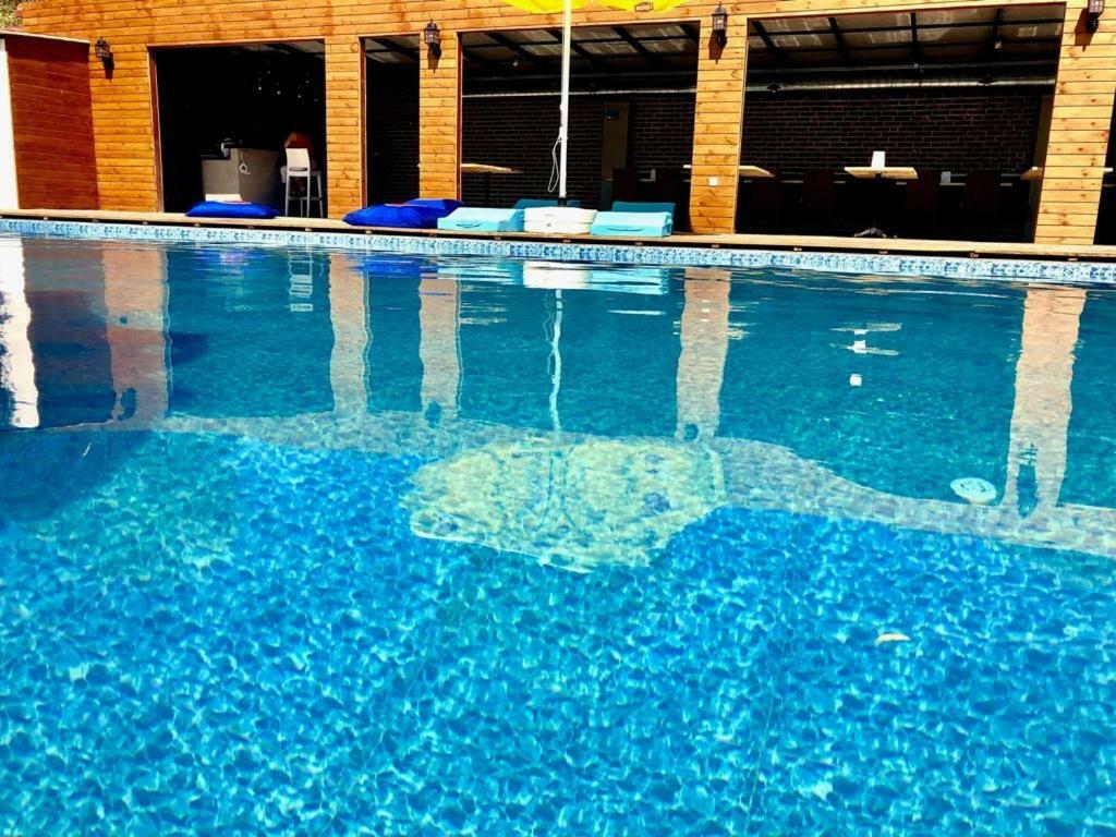 Victoria Hotel And Lounge فوكا المظهر الخارجي الصورة