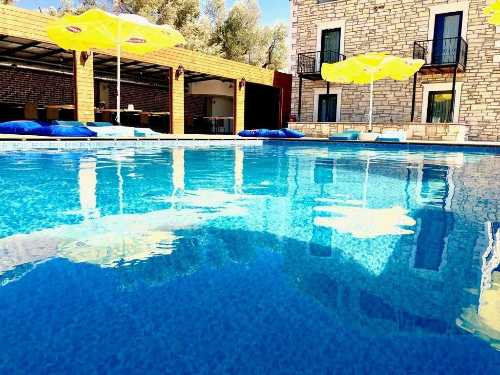 Victoria Hotel And Lounge فوكا المظهر الخارجي الصورة