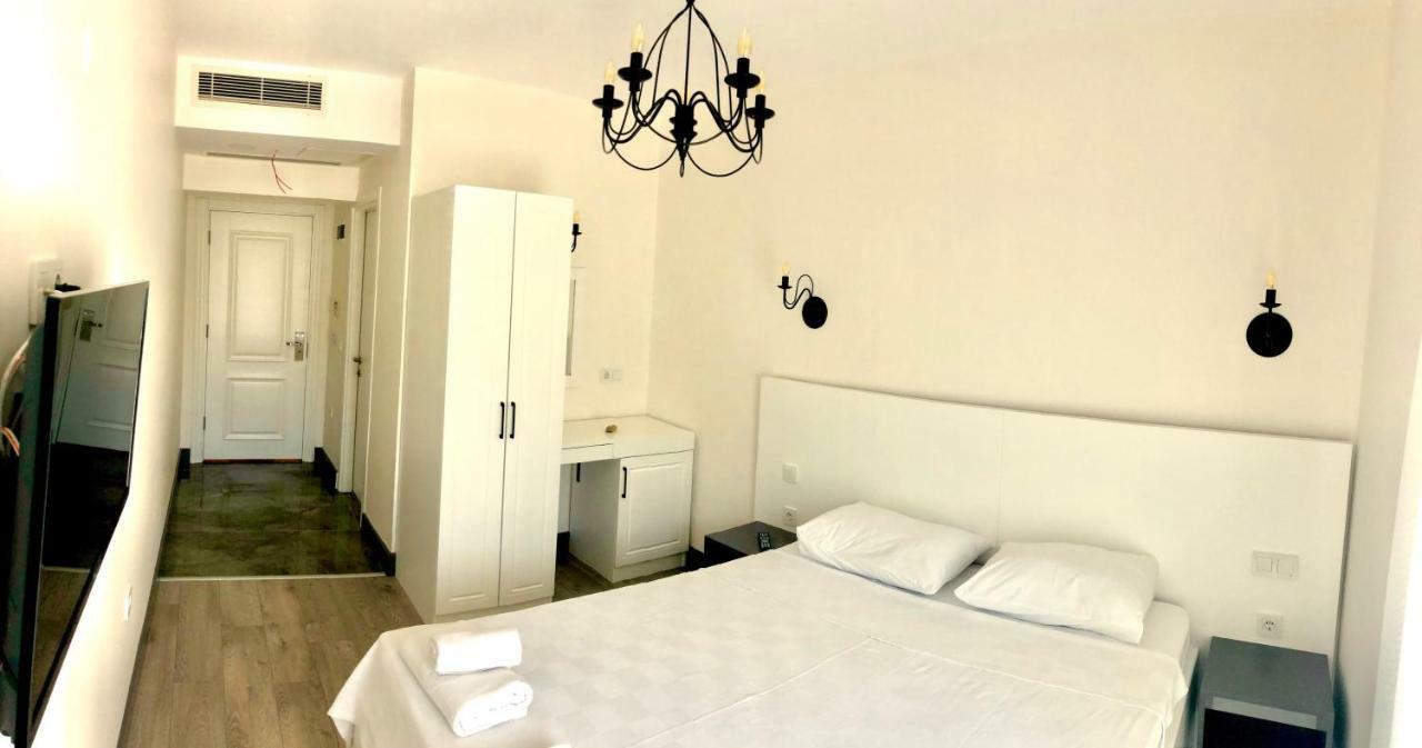 Victoria Hotel And Lounge فوكا المظهر الخارجي الصورة