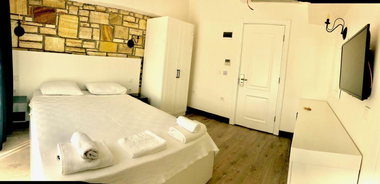 Victoria Hotel And Lounge فوكا المظهر الخارجي الصورة